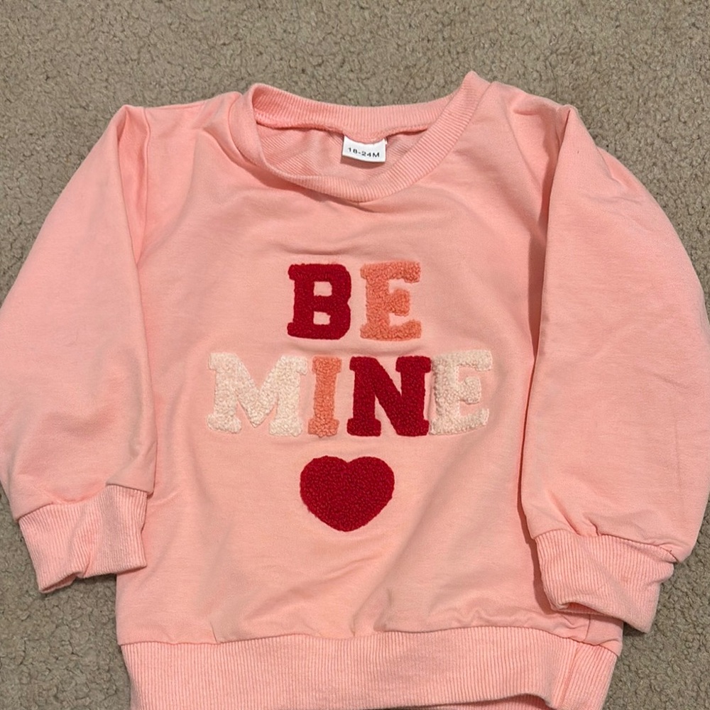 Pink Kids Sweatshirt with 'Be Mine' Design